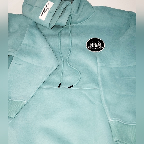 Blossoming Vinez Collection for Women - Picture 5 of 6